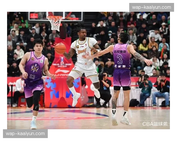 广东队利用阵容深度进行体能消耗 对付核心球员依赖型球队
